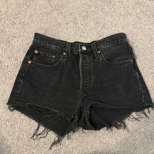 Women’s Black Levi’s 501 shorts